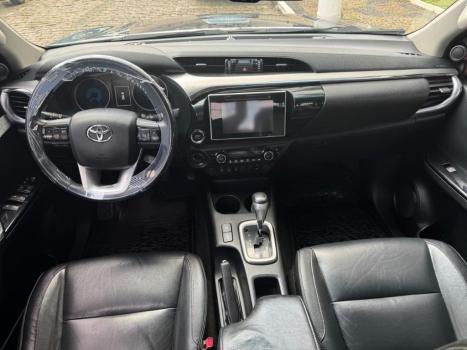 TOYOTA Hilux Caminhonete 2.8 16V SRV 4X4 DIESEL CABINE DUPLA AUTOM�TICO, Foto 8