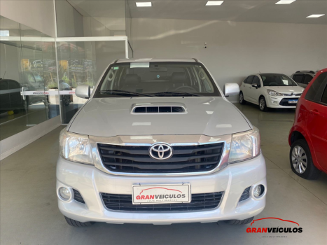 TOYOTA Hilux Caminhonete 3.0 4P 4X4 DIESEL CABINE DUPLA, Foto 2