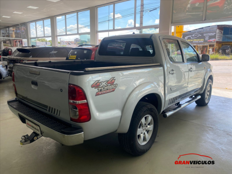 TOYOTA Hilux Caminhonete 3.0 4P 4X4 DIESEL CABINE DUPLA, Foto 4