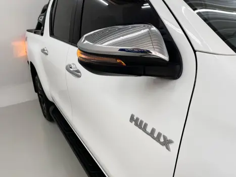 TOYOTA Hilux Caminhonete 2.8 16V SRV 4X4 DIESEL CABINE DUPLA AUTOM�TICO, Foto 22
