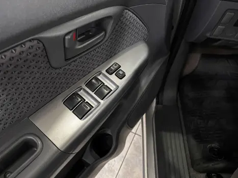 TOYOTA Hilux Caminhonete 2.7 16V 4P SR FLEX CABINE DUPLA AUTOM�TICO, Foto 11