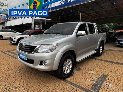TOYOTA Hilux Caminhonete 2.7 16V 4P SRV FLEX 4X4  CABINE DUPLA AUTOM�TICO, Foto 1