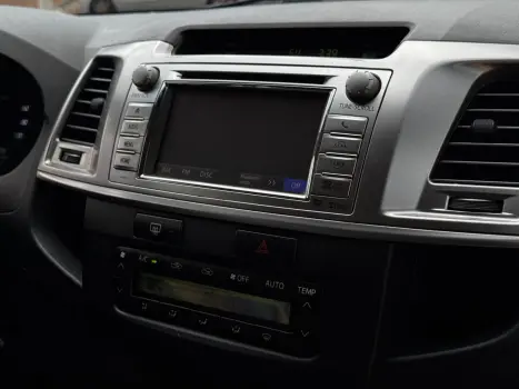 TOYOTA Hilux Caminhonete 2.7 16V 4P SRV FLEX 4X4  CABINE DUPLA AUTOM�TICO, Foto 11