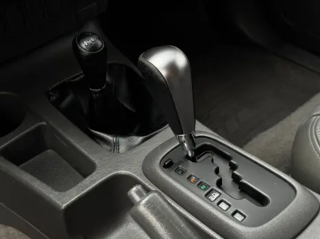 TOYOTA Hilux Caminhonete 2.7 16V 4P SRV FLEX 4X4  CABINE DUPLA AUTOM�TICO, Foto 12