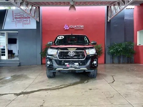 TOYOTA Hilux Caminhonete 2.7 16V 4P SRV FLEX 4X4  CABINE DUPLA AUTOM�TICO, Foto 3