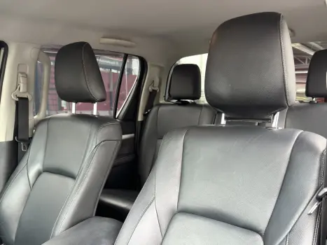 TOYOTA Hilux Caminhonete 2.7 16V 4P SRV FLEX 4X4  CABINE DUPLA AUTOM�TICO, Foto 8