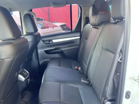 TOYOTA Hilux Caminhonete 2.8 16V SRX 4X4 TURBO DIESEL CABINE DUPLA AUTOM�TICO, Foto 11