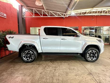 TOYOTA Hilux Caminhonete 2.8 16V SRX 4X4 TURBO DIESEL CABINE DUPLA AUTOM�TICO, Foto 9