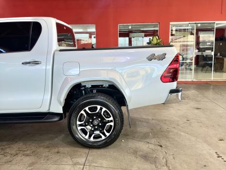 TOYOTA Hilux Caminhonete 2.8 16V SRX 4X4 TURBO DIESEL CABINE DUPLA AUTOM�TICO, Foto 24