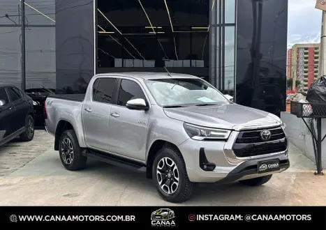 TOYOTA Hilux Caminhonete 2.8 16V SRX 4X4 TURBO DIESEL CABINE DUPLA AUTOM�TICO, Foto 3