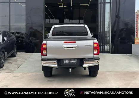 TOYOTA Hilux Caminhonete 2.8 16V SRX 4X4 TURBO DIESEL CABINE DUPLA AUTOM�TICO, Foto 5