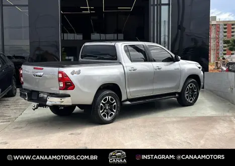 TOYOTA Hilux Caminhonete 2.8 16V SRX 4X4 TURBO DIESEL CABINE DUPLA AUTOM�TICO, Foto 6