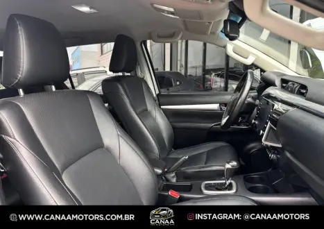 TOYOTA Hilux Caminhonete 2.8 16V SRX 4X4 TURBO DIESEL CABINE DUPLA AUTOM�TICO, Foto 7