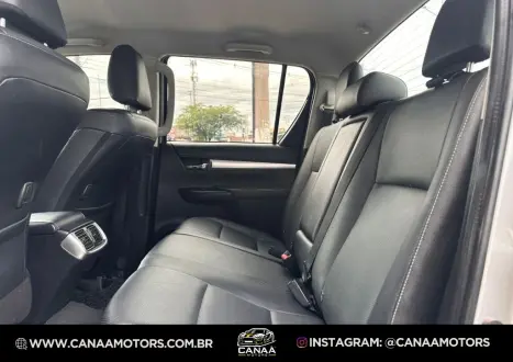 TOYOTA Hilux Caminhonete 2.8 16V SRX 4X4 TURBO DIESEL CABINE DUPLA AUTOM�TICO, Foto 8