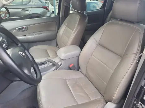TOYOTA Hilux Caminhonete 3.0 16V 4P 4X4 SRV TURBO DIESEL CABINE DUPLA AUTOM�TICO, Foto 7