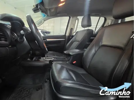 TOYOTA Hilux Caminhonete 2.8 16V SRX 4X4 DIESEL CABINE DUPLA AUTOM�TICO, Foto 9