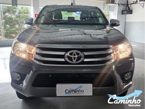 TOYOTA Hilux Caminhonete 2.7 16V 4P SRV FLEX 4X4  CABINE DUPLA AUTOM�TICO, Foto 2