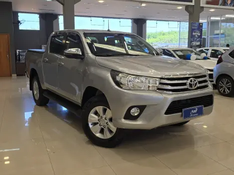 TOYOTA Hilux Caminhonete 2.7 16V 4P SR AUTOM�TICO, Foto 1