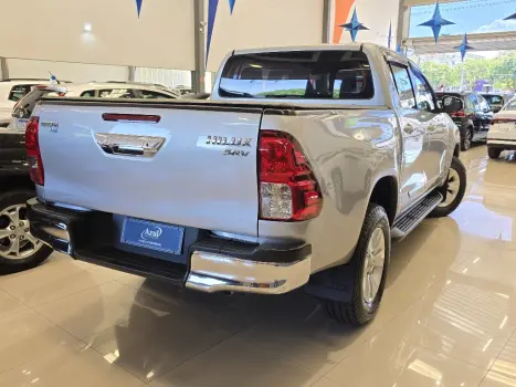 TOYOTA Hilux Caminhonete 2.7 16V 4P SR AUTOM�TICO, Foto 6
