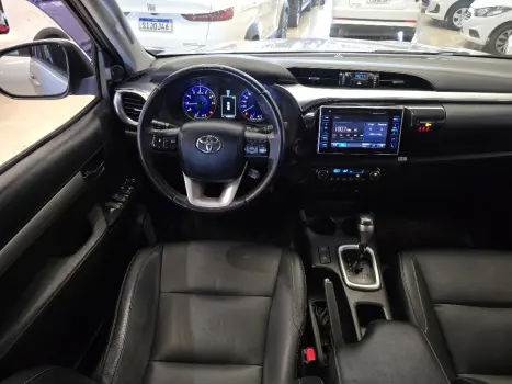 TOYOTA Hilux Caminhonete 2.7 16V 4P SR AUTOM�TICO, Foto 10