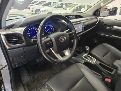 TOYOTA Hilux Caminhonete 2.7 16V 4P SR AUTOM�TICO, Foto 13