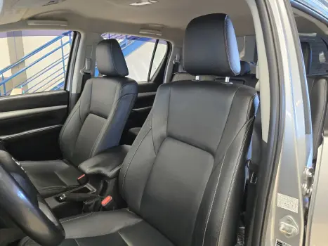TOYOTA Hilux Caminhonete 2.7 16V 4P SR AUTOM�TICO, Foto 14