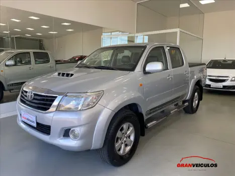TOYOTA Hilux Caminhonete 3.0 4P 4X4 DIESEL CABINE DUPLA, Foto 1