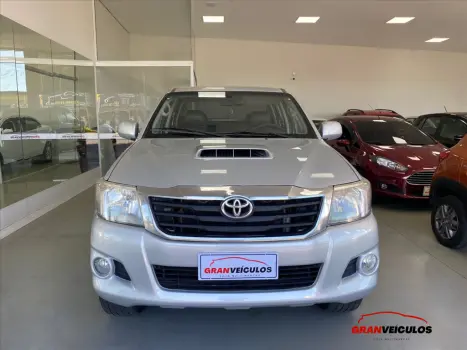 TOYOTA Hilux Caminhonete 3.0 4P 4X4 DIESEL CABINE DUPLA, Foto 2