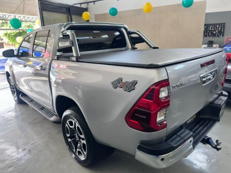 TOYOTA Hilux Caminhonete 3.0 4P SRV DIESEL CABINE DUPLA, Foto 4