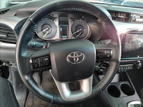 TOYOTA Hilux Caminhonete 2.8 16V SRX PLUS 4X4 TURBO DIESEL CABINE DUPLA AUTOM�TICO, Foto 6