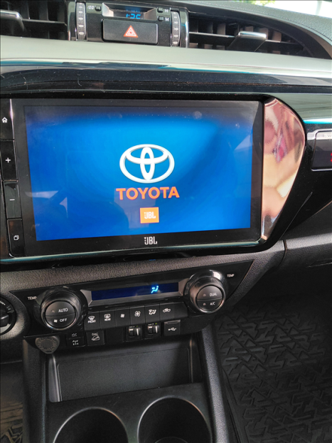 TOYOTA Hilux Caminhonete 2.8 16V SRX PLUS 4X4 TURBO DIESEL CABINE DUPLA AUTOM�TICO, Foto 10