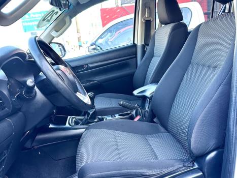 TOYOTA Hilux Caminhonete 2.8 16V 4P POWER PACK TURBO DIESEL 4X4 CABINE DUPLA, Foto 9