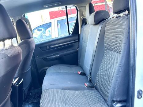 TOYOTA Hilux Caminhonete 2.8 16V 4P POWER PACK TURBO DIESEL 4X4 CABINE DUPLA, Foto 10