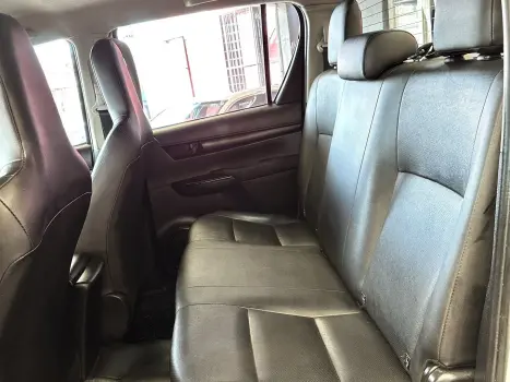 TOYOTA Hilux Caminhonete , Foto 11