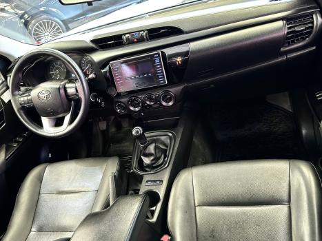 TOYOTA Hilux Caminhonete , Foto 13