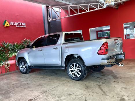 TOYOTA Hilux Caminhonete 2.7 16V 4P DX CABINE DUPLA, Foto 17
