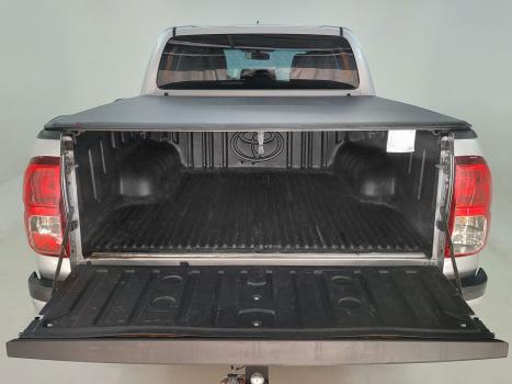 TOYOTA Hilux Caminhonete 2.8 16V SRV 4X4 DIESEL CABINE DUPLA AUTOM�TICO, Foto 8
