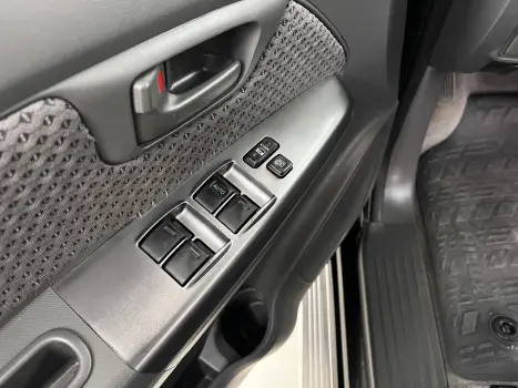 TOYOTA Hilux Caminhonete 2.7 16V 4P SR FLEX CABINE DUPLA AUTOM�TICO, Foto 11