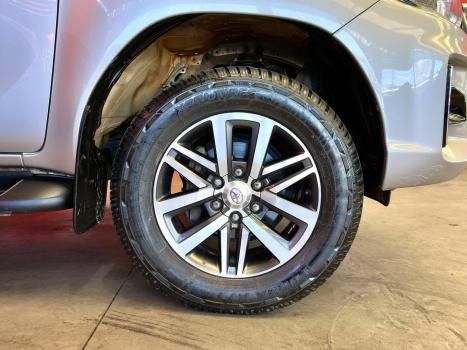 TOYOTA Hilux Caminhonete , Foto 15