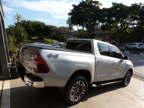 TOYOTA Hilux Caminhonete 2.8 16V SRV 4X4 DIESEL CABINE DUPLA AUTOM�TICO, Foto 3