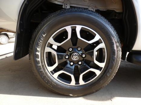 TOYOTA Hilux Caminhonete 2.8 16V SRV 4X4 DIESEL CABINE DUPLA AUTOM�TICO, Foto 7