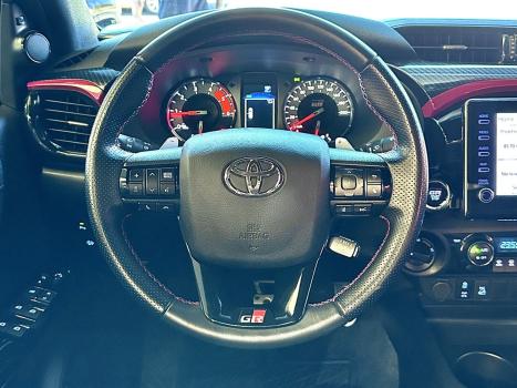 TOYOTA Hilux Caminhonete , Foto 2