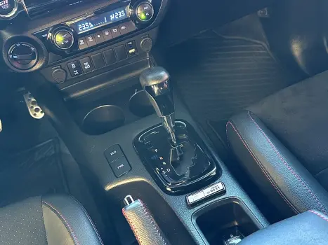 TOYOTA Hilux Caminhonete , Foto 10