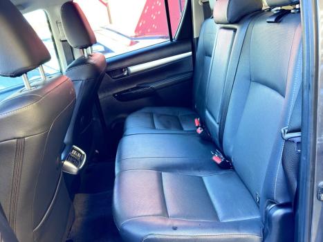 TOYOTA Hilux Caminhonete 2.8 16V SRX 4X4 DIESEL CABINE DUPLA AUTOM�TICO, Foto 8