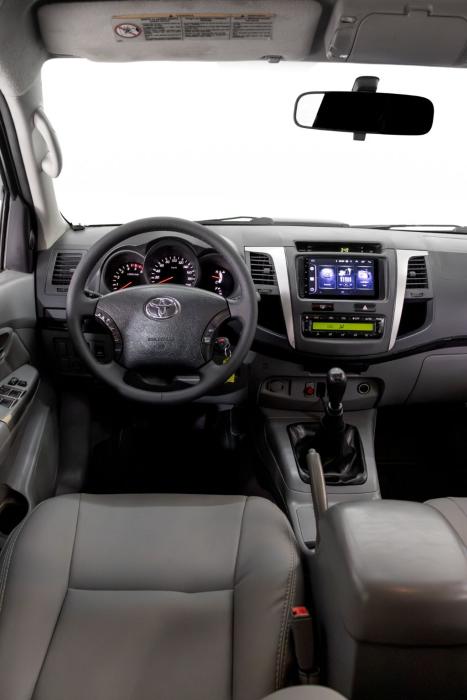 TOYOTA Hilux Caminhonete 3.0 4P SRV DIESEL CABINE DUPLA, Foto 5