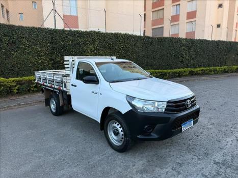 TOYOTA Hilux Caminhonete 2.8 4X4 DIESEL CABINE SIMPLES, Foto 1