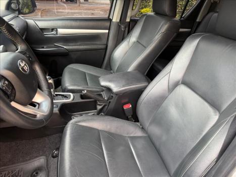 TOYOTA Hilux Caminhonete 2.8 16V SRV 4X4 DIESEL CABINE DUPLA AUTOM�TICO, Foto 5
