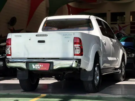 TOYOTA Hilux Caminhonete 2.7 16V 4P SRV FLEX 4X4  CABINE DUPLA AUTOM�TICO, Foto 9