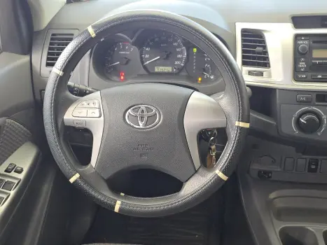 TOYOTA Hilux Caminhonete 2.7 16V 4P SR AUTOM�TICO, Foto 11