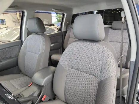 TOYOTA Hilux Caminhonete 2.7 16V 4P SR AUTOM�TICO, Foto 14